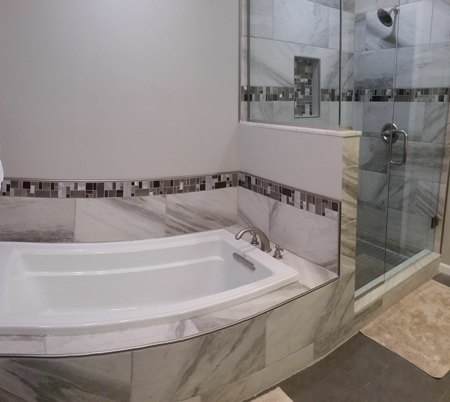 custom bath - image
